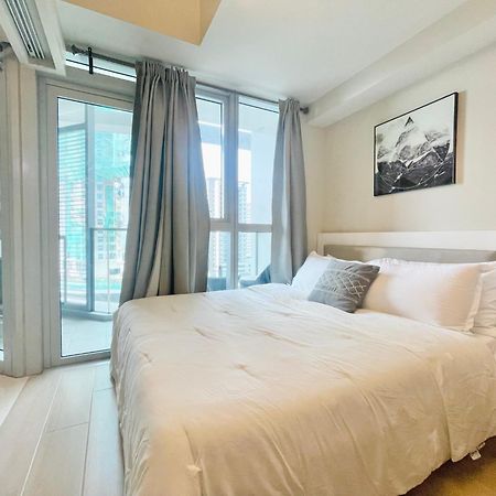 Uptown Parksuites Bgc ตากิก ภายนอก รูปภาพ