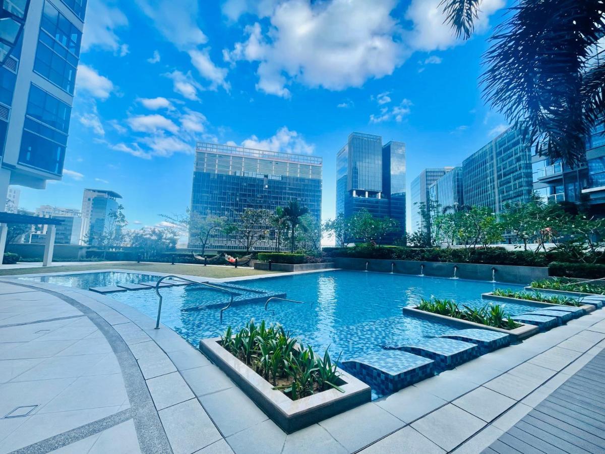 Uptown Parksuites Bgc ตากิก ภายนอก รูปภาพ