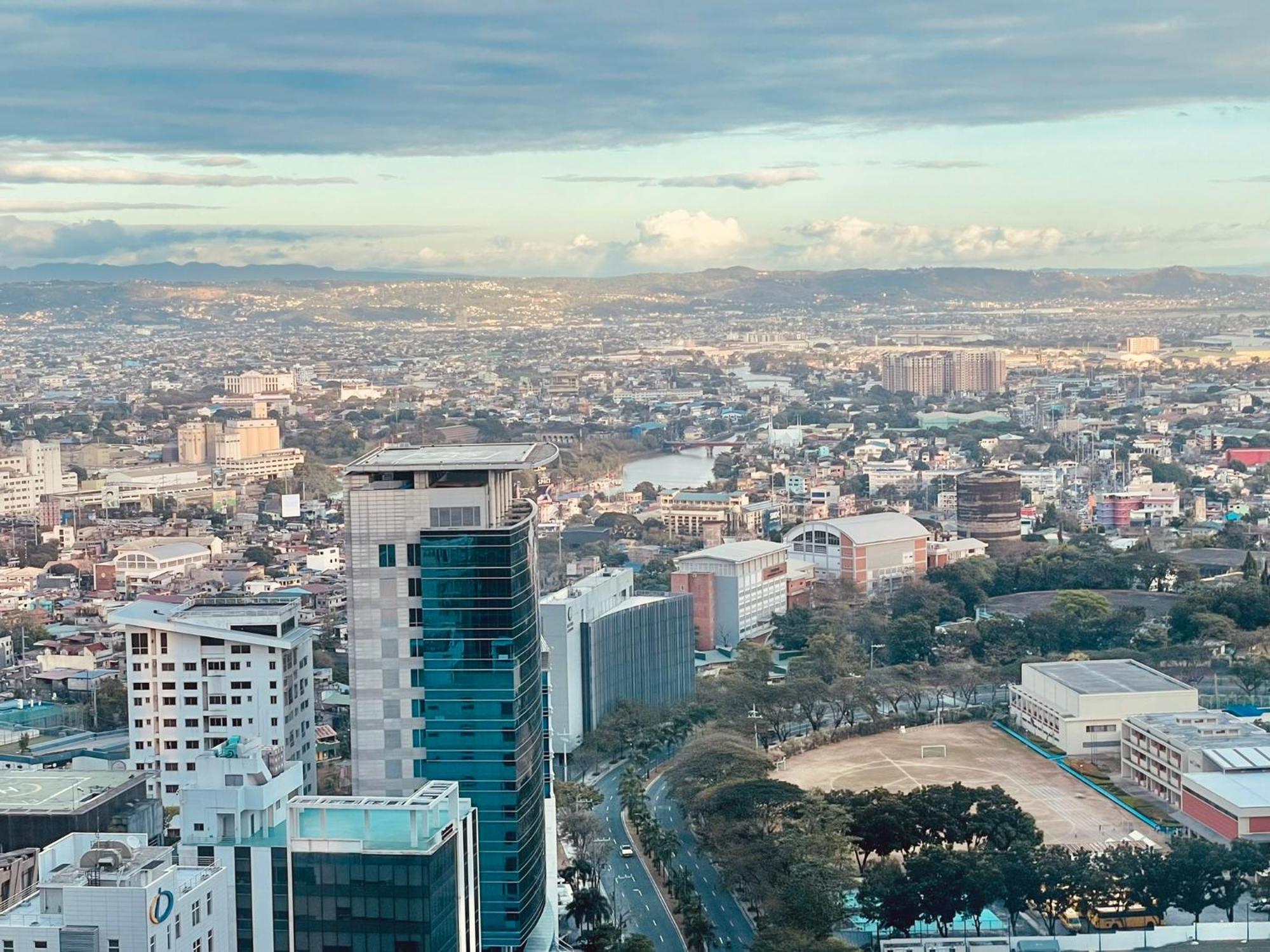 Uptown Parksuites Bgc ตากิก ภายนอก รูปภาพ