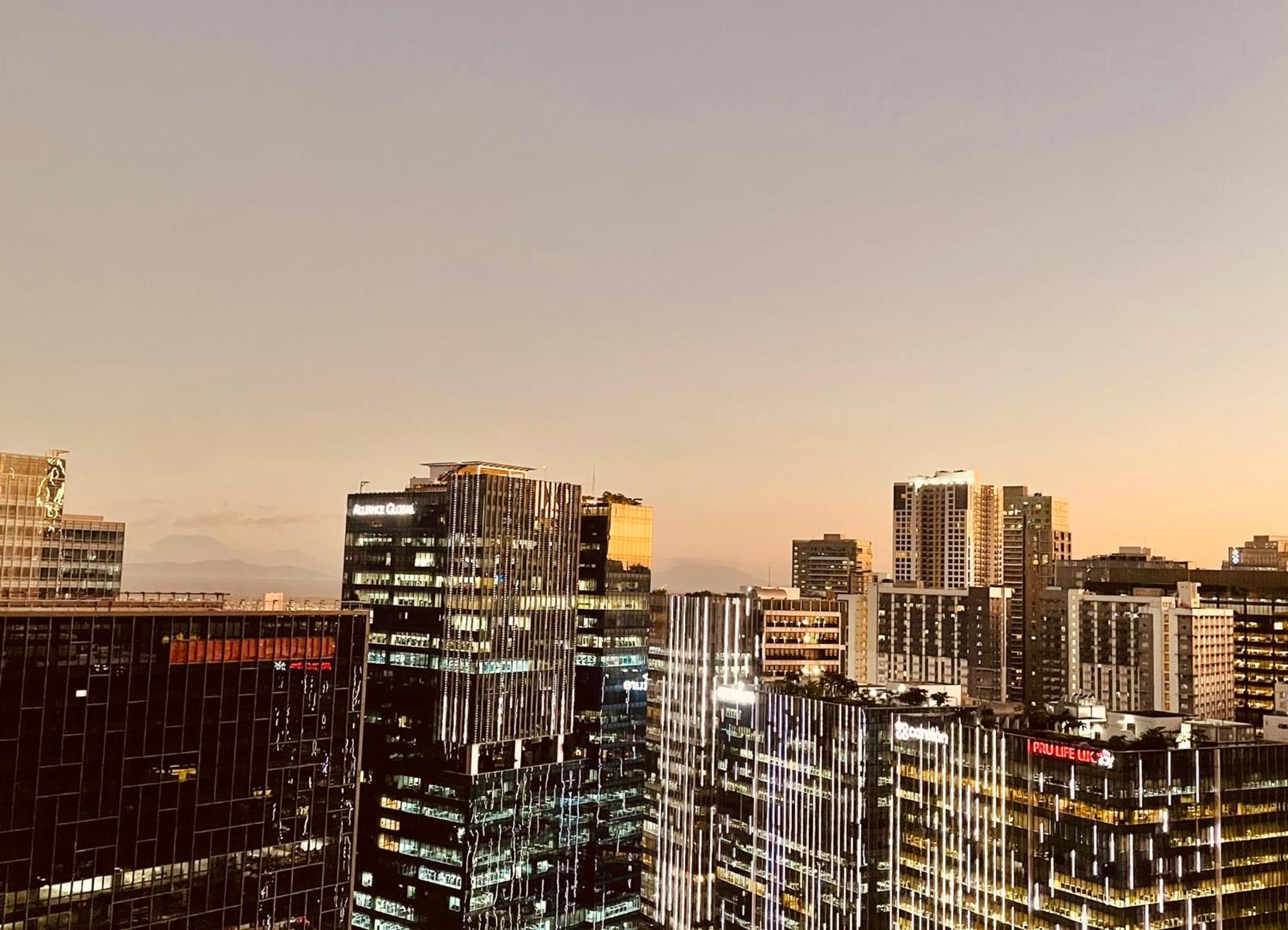 Uptown Parksuites Bgc ตากิก ภายนอก รูปภาพ
