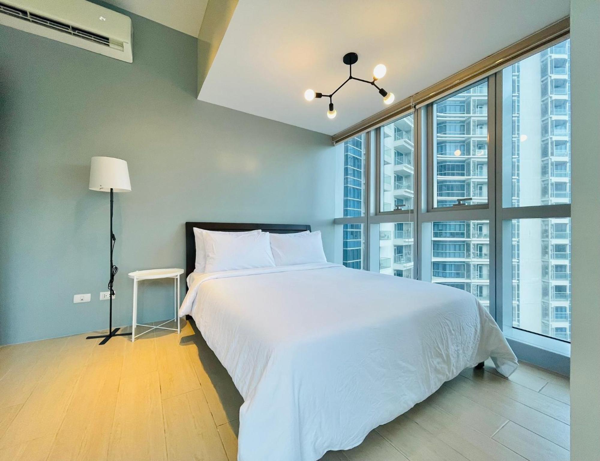 Uptown Parksuites Bgc ตากิก ภายนอก รูปภาพ