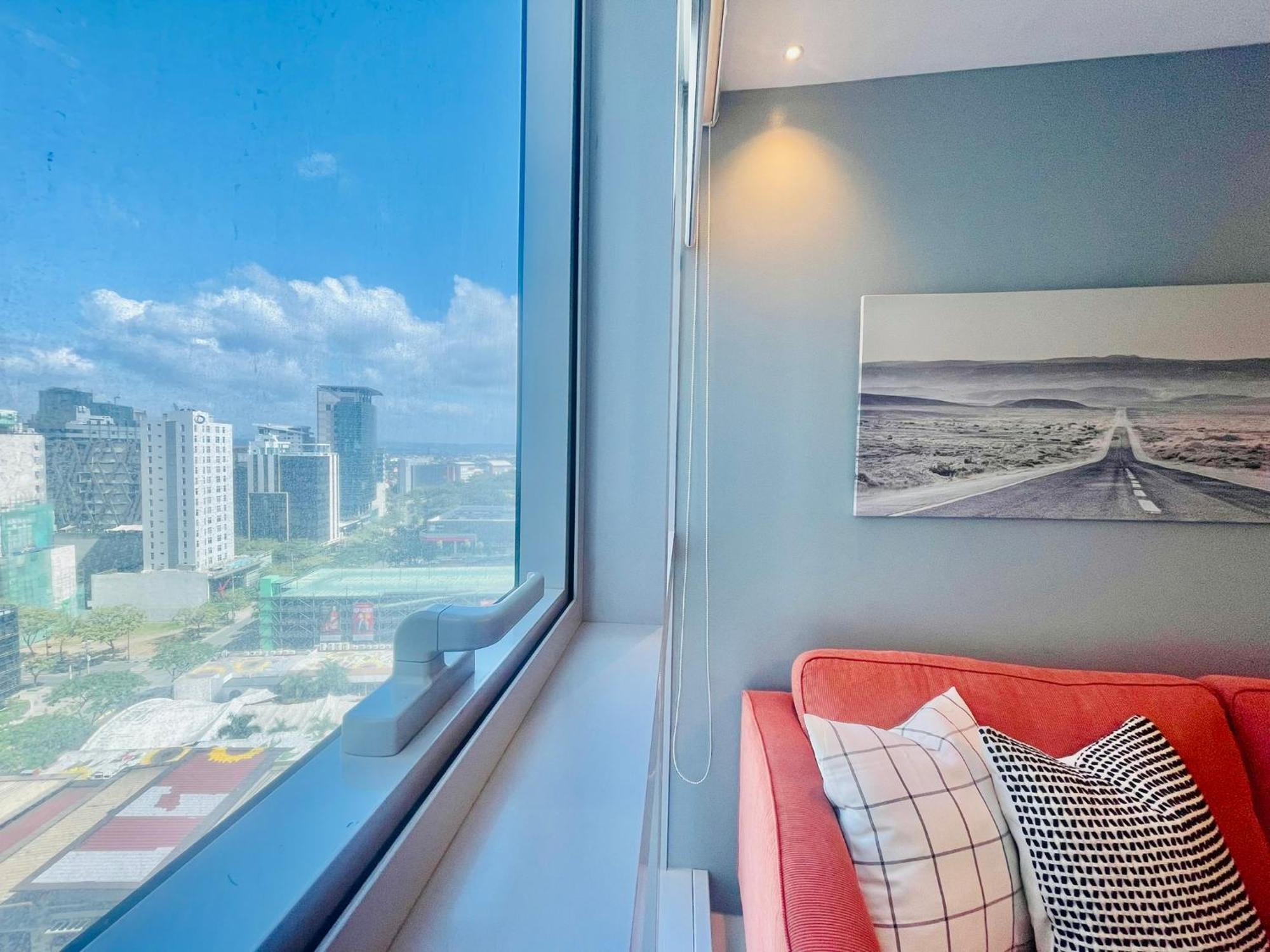 Uptown Parksuites Bgc ตากิก ภายนอก รูปภาพ